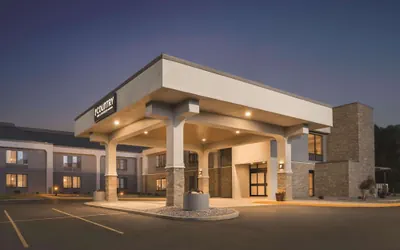 Country Inn & Suites by Radisson, La Crosse, WI