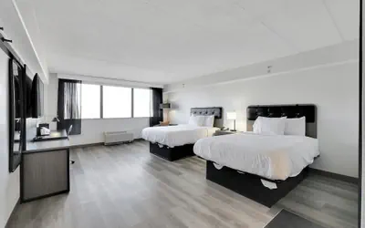 Holiday Inn Express And Suites Washington Dc Noma by IHG