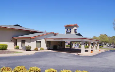 Days Inn & Suites by Wyndham Williamsburg Colonial