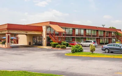 Econo Lodge Dyersburg I-155
