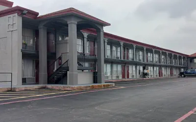 Red Roof Inn Fort Worth West