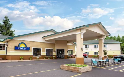 Days Inn by Wyndham Marquette
