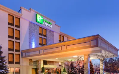 Holiday Inn Express Flint-Campus Area by IHG