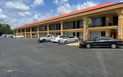 Country Hearth Inn & Suites Cartersville