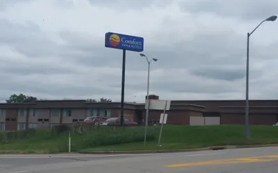 Comfort Inn & Suites Pittsburgh Fox Chapel