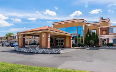 Quality Inn & Suites Albany Airport