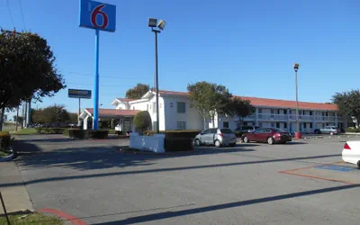 Motel 6 Garland, TX - Northeast Dallas
