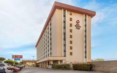 Best Western Plus Grosvenor Airport Hotel