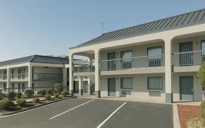 Baymont by Wyndham Fayetteville