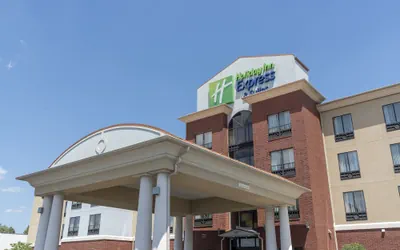 Holiday Inn Express Hotel & Suites New Philadelphia by IHG