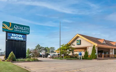 Quality Inn & Suites Escanaba North