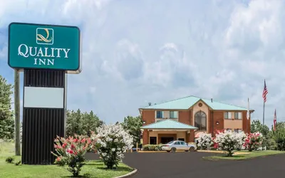 Quality Inn Pell City I-20 exit 158