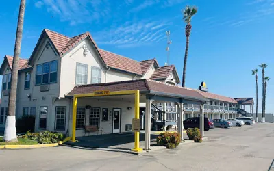 Days Inn by Wyndham Westley