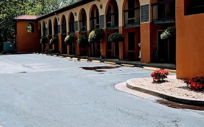 Econo Lodge Gainesville Downtown Area