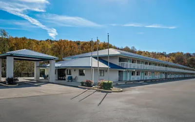 Days Inn by Wyndham Renfro Valley Mount Vernon