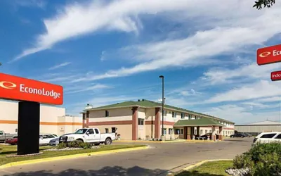 Econo Lodge Fargo - West Acres