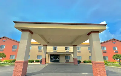 FairBridge Inn & Suites Batavia - Darien Amusement Park