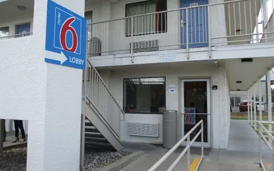 Motel 6 Austin, TX - North Central