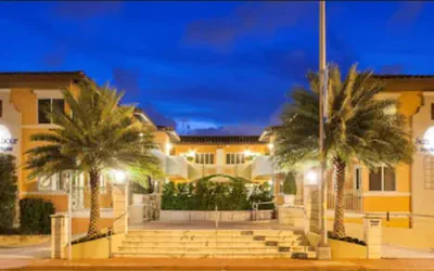 Sun Harbour Boutique Hotel