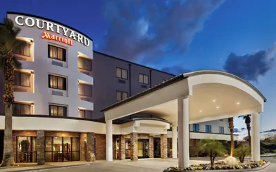 Courtyard By Marriott Las Vegas Stadium Area