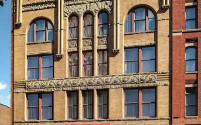 The Louie, A Davenport Hotel, Autograph Collection®