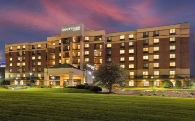 Courtyard by Marriott Bloomington by Mall of America