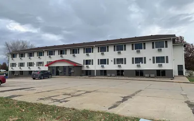 Super 8 by Wyndham Kirksville-University Area