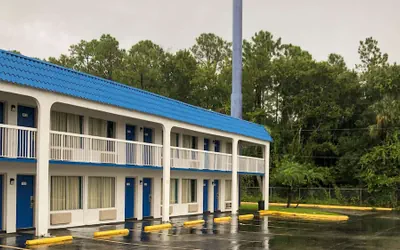 Motel 6 Daytona Beach, FL - Speedway