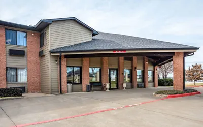 Econo Lodge Inn & Suites Mckinney - Plano North