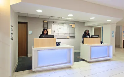 Holiday Inn Express Hotel & Suites Oakland-Airport by IHG