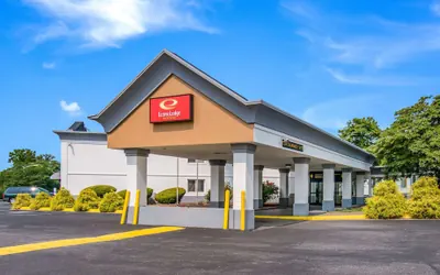 Econo Lodge Inn & Suites Chambersburg Central