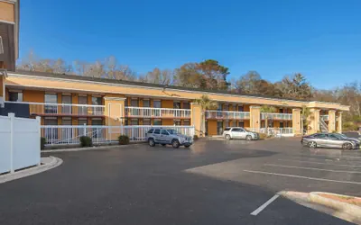 Rodeway Inn Lumberton Central