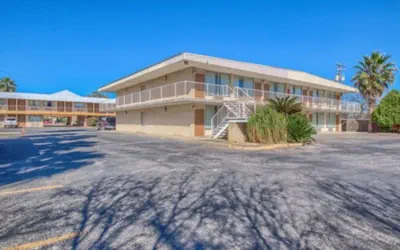 Americas Best Value Inn Uvalde