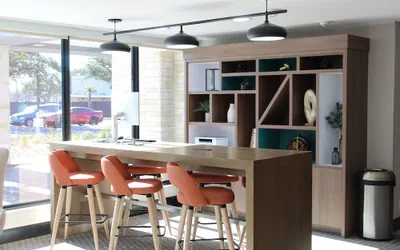 Holiday Inn Dallas Market Ctr Love Field by IHG