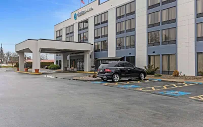 Clarion Pointe Near Erie Casino