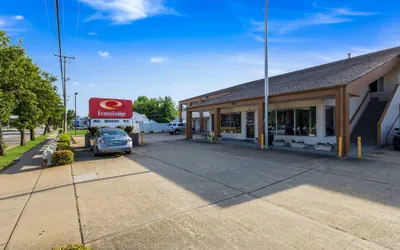 Econo Lodge Little Creek
