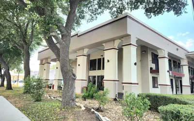 Days Inn by Wyndham San Marcos