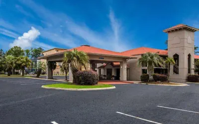 Super 8 by Wyndham Savannah