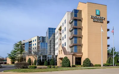 Embassy Suites by Hilton St. Louis Airport