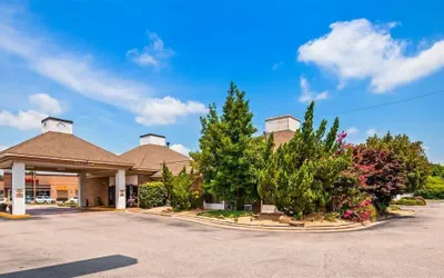 Quality Inn & Suites Fayetteville I-95