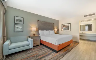 Best Western Plus King's Inn & Suites