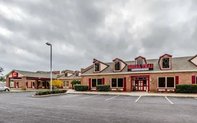 Econo Lodge Inn & Suites Enterprise