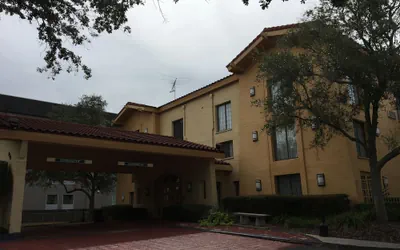 Days Inn by Wyndham Gainesville University I-75