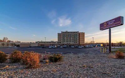 Clarion Hotel Convention Center