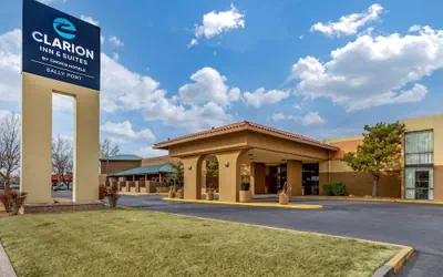 Clarion Inn & Suites Roswell