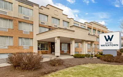 Hotel Watertown
