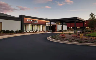 Courtyard by Marriott St Louis Creve Coeur