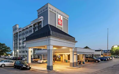 Best Western Plus Midwest Inn