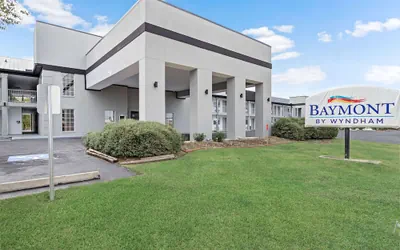 Baymont by Wyndham Beaumont