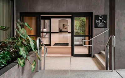 Delta Hotels by Marriott Richmond Downtown